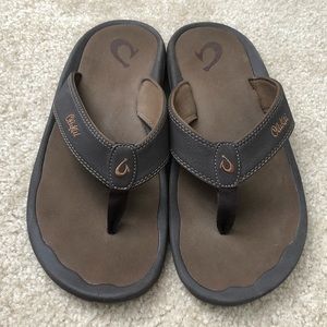 Olukai Men’s Dark Java Ray Thong Sandal Size 10